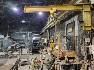 1 TON RELIABLE WALL MOUNTED JIB CRANE W/ 1 TON BUDGIT HOIST & TROLLEY: YOBRO #25151