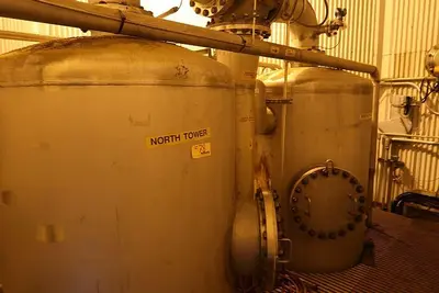 USED A.H. LUNDBERG SYSTEMS TANKS