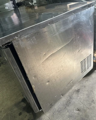 174-0078 Everest ETBR2 Undercounter Self Contained Cooler