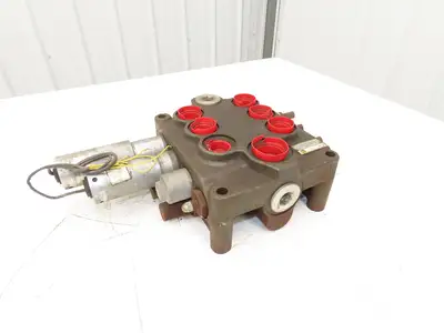 Parker Hannifan VDSP 24 DRF 41 Directional Control Hydraulic Valve 3-Spool