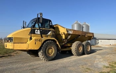 USED 2021 Caterpillar 725