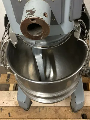 152-0470 Hobart Legacy HL400 40 Quart Commercial Mixer with Bowl and Paddle