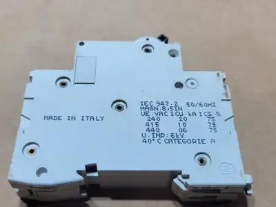 Used MERLIN GERIN C60N Switchgears British Columbia CA | Lenmark #1438586
