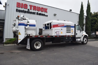 Used 2014 INTERNATIONAL 4300 Vacuum Truck California US | Big Truck & Equipment #1412189