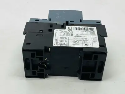 3RV2011-1DA10 | Siemens  SIRIUS Circuit Breaker 3-Pole Class 10  2.2-3.2A 42A - New Other