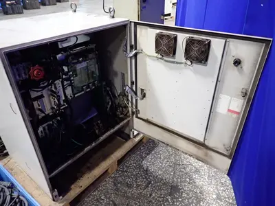 USED 2011 YASKAWA MOTOMAN MOTOMANMH6