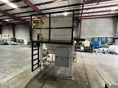 Approx. 125 cu/ft Agitator, Two Rotor/Augers