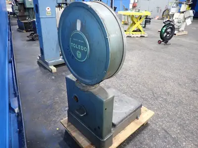 USED TOLEDO SCALE 2081