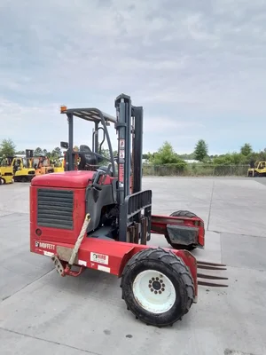 USED 2018 MOFFETT M55