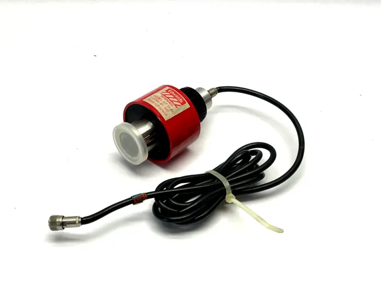 Used Edwards D145-41-000 Vacuum Gauges / Controllers Michigan US | Maverick Industrial Sales #1475253
