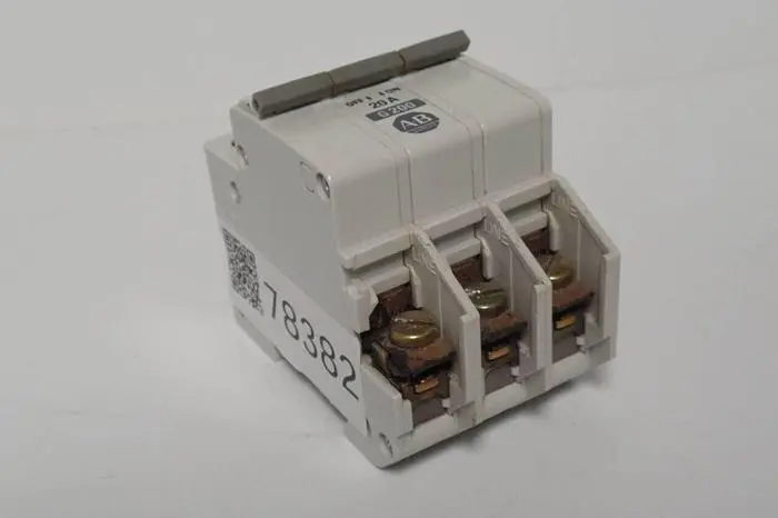 Used ALLEN BRADLEY 1492-CB3/G200 SER A Circuit Breakers Michigan US | Ideal Machinery #706229