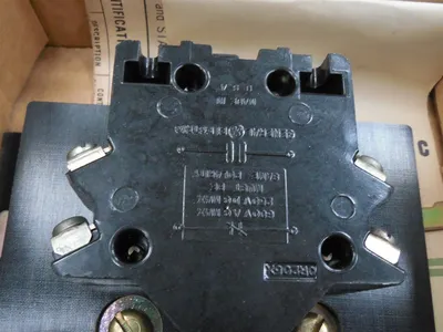 General Electric CR205X500C Auxiliary Contact Kit New NIB