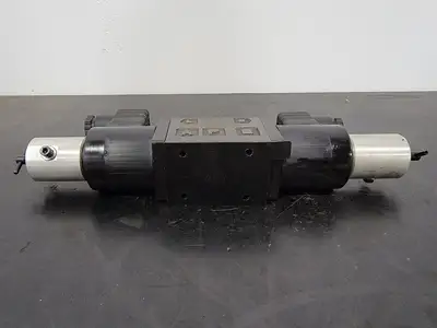 USED NACHI ESD-G01-C6S10-E10
