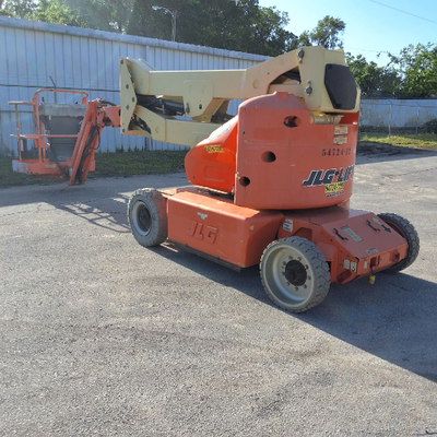USED 2012 JLG E400AJPN
