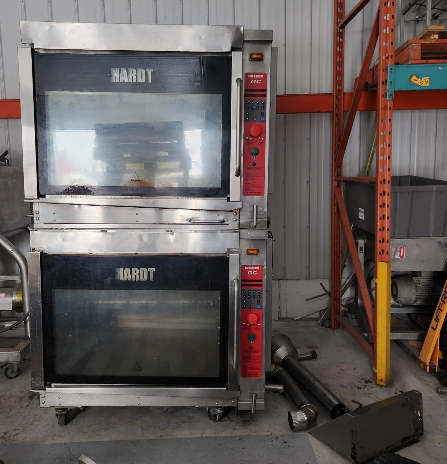 Roaster INFERNO GC 120volts/ 68000btu/ up to 40 Chikens with grase Container # 3349