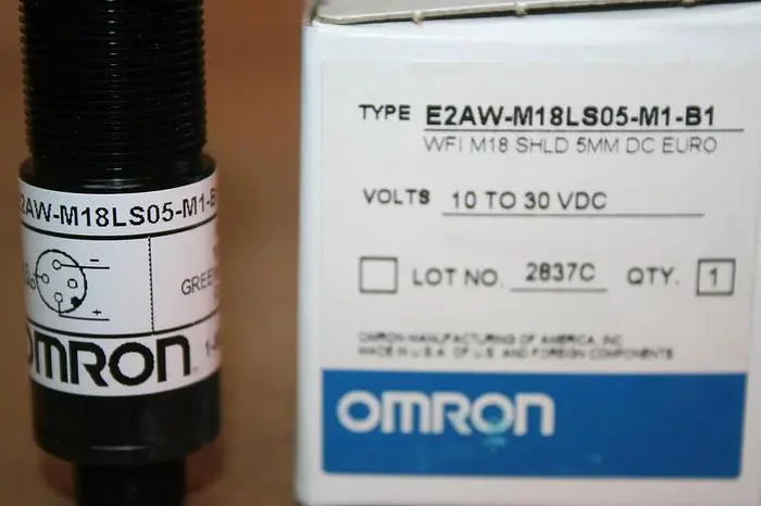 NEW OMRON E2AW-M18LS05-M1-B1