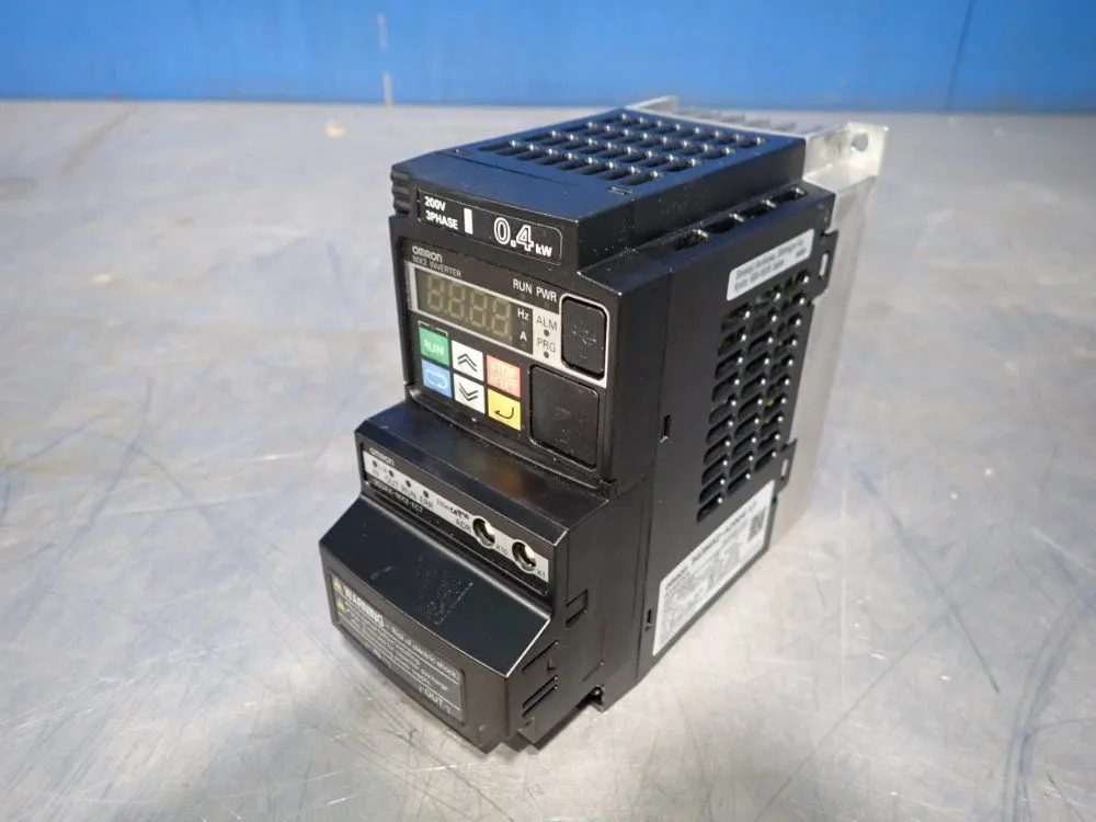 USED OMRON 3G3MX2A2004V1