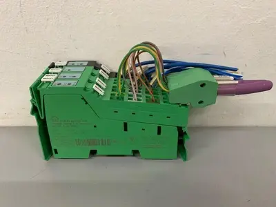 USED PHOENIX CONTACT TERMINAL BLOCK W/ IBS IL 21 BK-T/U-PAC ON RAILS
