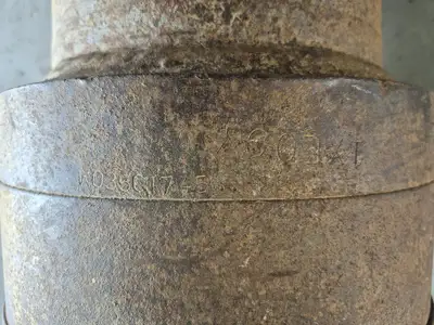USED KOMATSU 561-63-62102