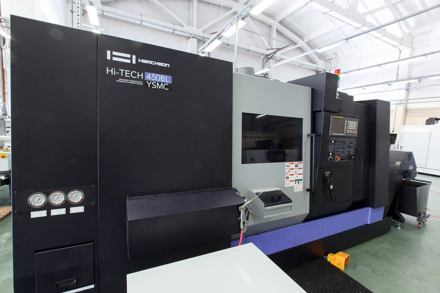 NEW HWACHEON HI-TECH 450BL