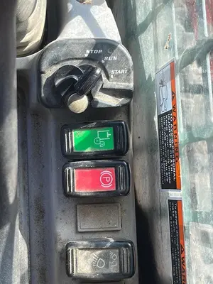 USED 2022 KUBOTA SVL95-2S
