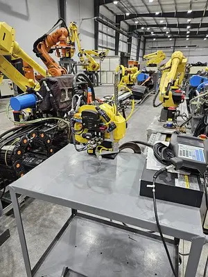 USED 2018 FANUC SR-3IA