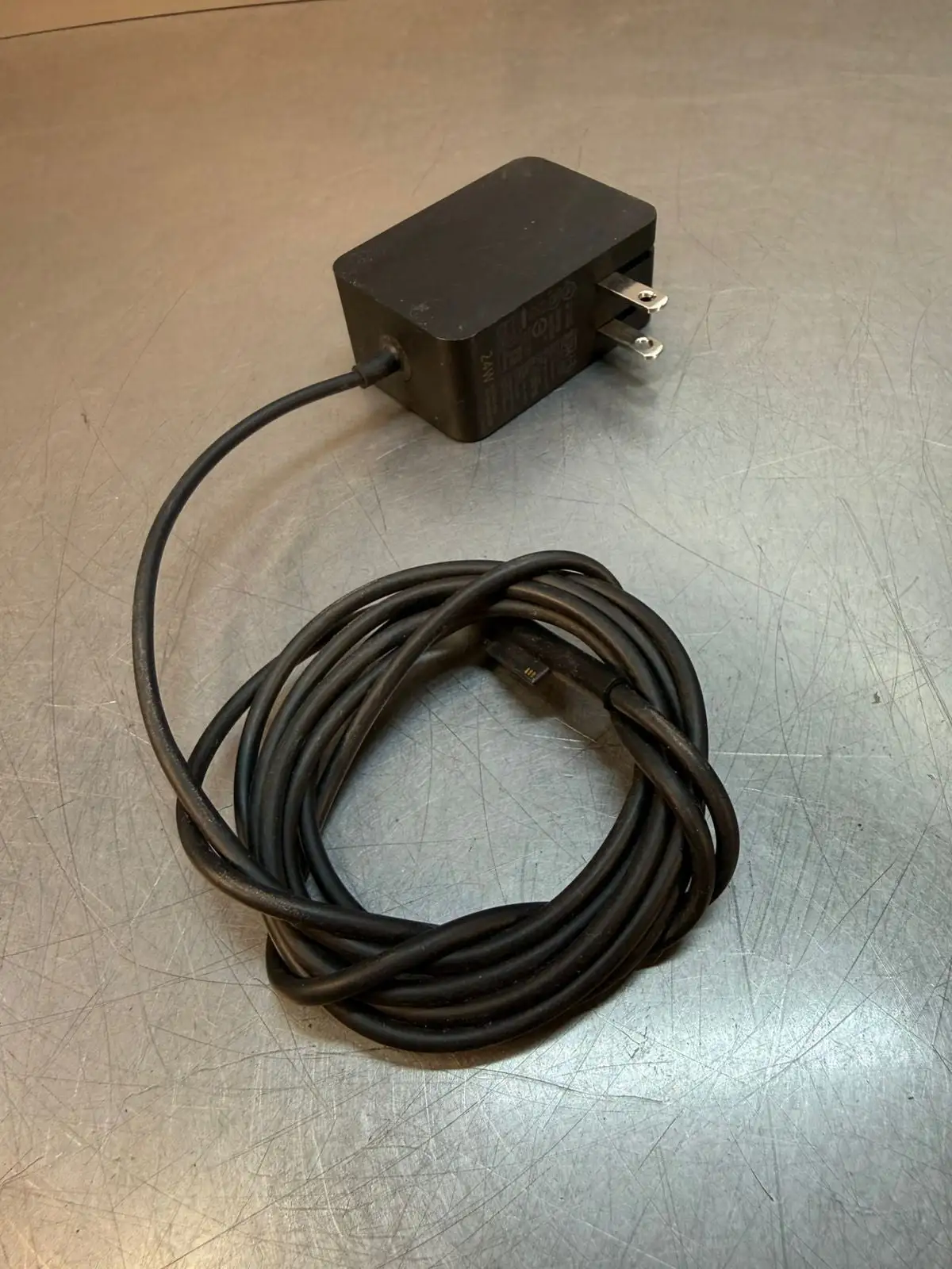 Microsoft 1735 24W Power Supply Charger Wall Genuine (3.4.5)