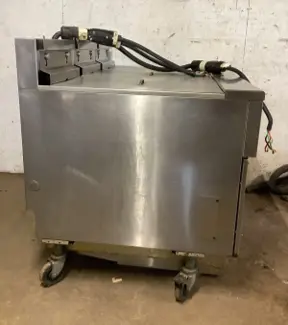 152-0799 Pitco SE14-S 3 Bank Fryer-Missing Filtration Parts