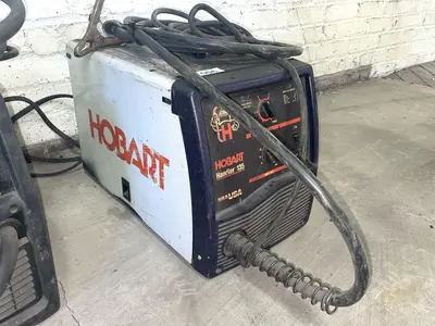 HOBART HANDLER 135 MIG WELDER: YOBRO #24384