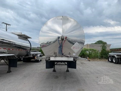 Used 2006 BRENNER _UNKNOWN_ Tanker Trailers Indiana US | Lakeshore Equipment Sales #1546565