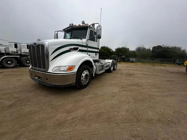 Used 2011 PETERBILT 384 Tractors & Trailers California US | Ben Kaplan Equipment #1181240