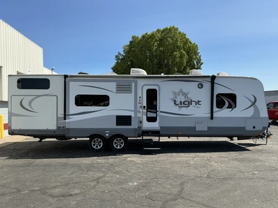 Used 2014 OPEN RANGE 308BHS Campers, Caravans, Motorhomes Michigan US | Miedema Asset Management Group #1339075