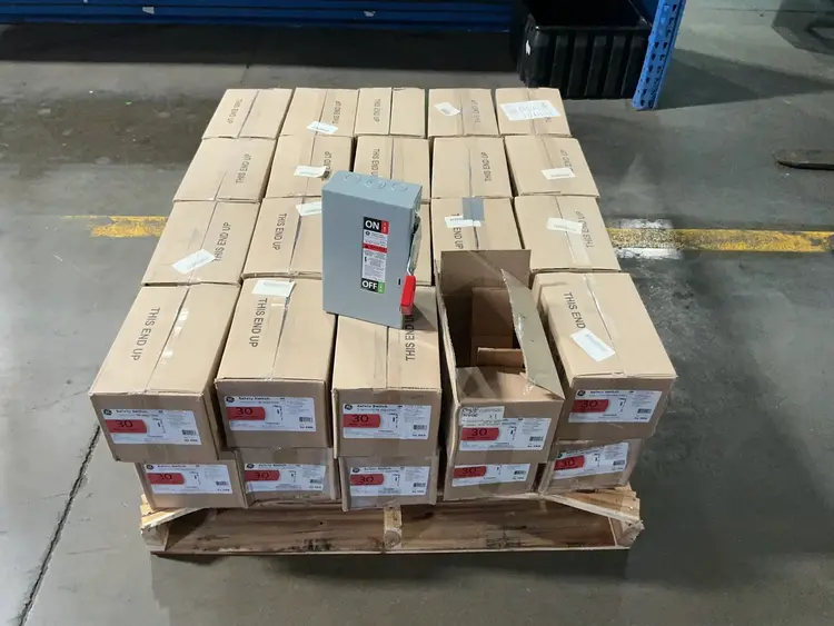 Used GE ABB THN3321 Switchgears Ohio US | HGR 24 #1280236