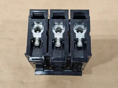 Used EATON BAB3020H Switchgears British Columbia CA | Lenmark #1438509