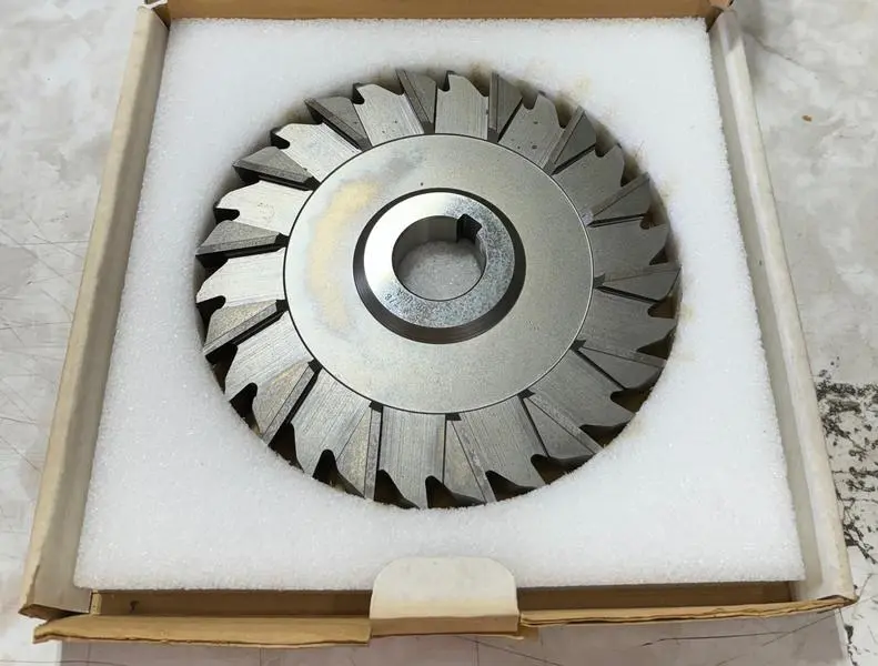 Union Butterfield 8" x 7/8" x 1-1/2" HSS Staggered Tooth Side Milling Cutter USA Made