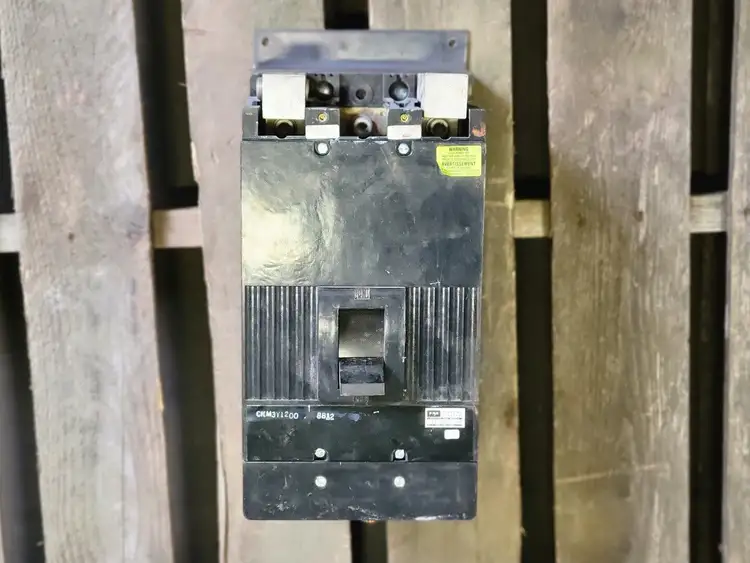 Used FEDERAL PIONEER CKM3Y1200 Switchgears British Columbia CA | Lenmark #240513