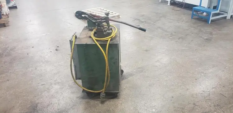 Used 1996 FASTENER ENGINEERS BW-35-5 Butt Welders | Walden Machinery #1288953