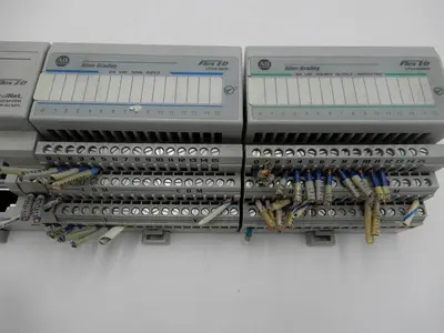 ALLEN BRADLEY PLC 1794-ACN15 1794-IB16 1794-OB16P STOCK NUMBER 372