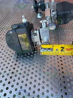 USED 3 ITT PURE FLO .5-316L- RA20MAX 4 WAY DIAPHRAGM VALVE W/ 1/2" SANITARY FITTING