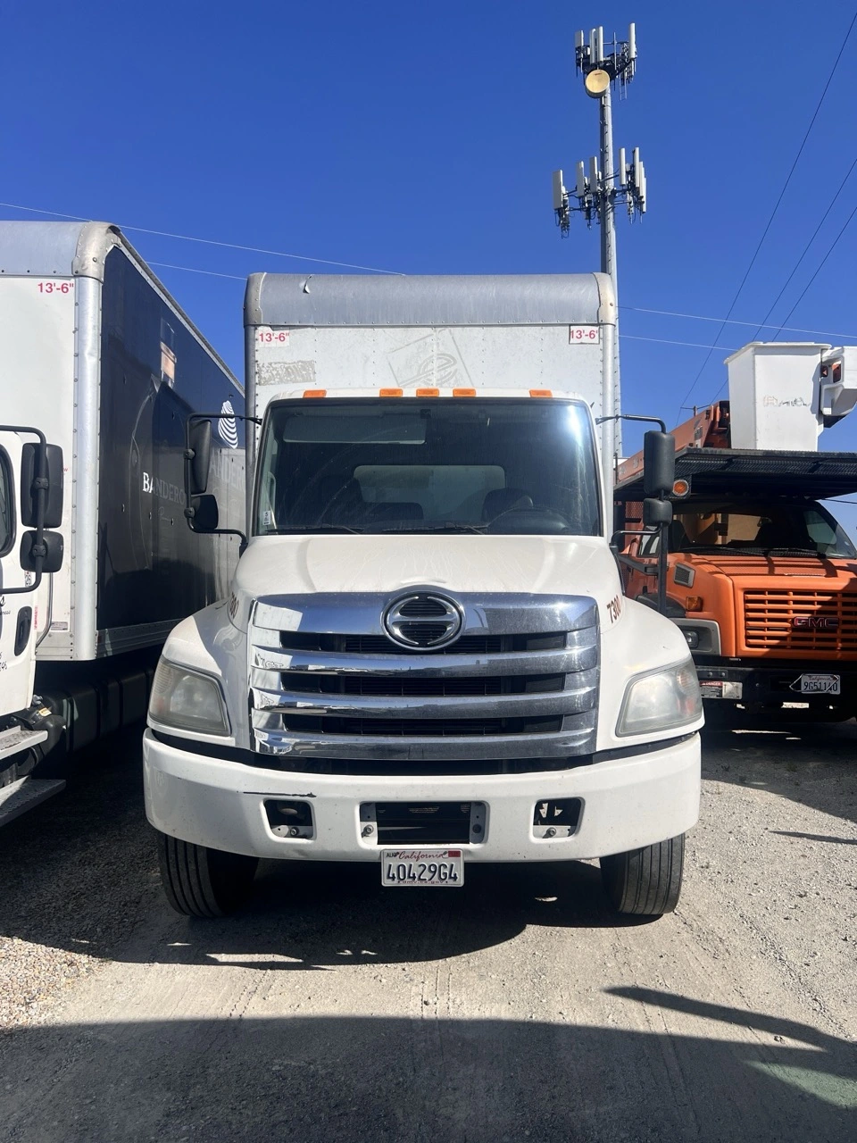 USED 2020 HINO 260 BOX
