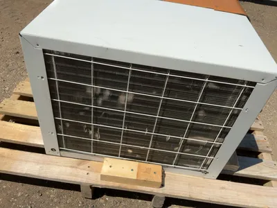 Whirlpool Air Conditioner Unit, 220 Volt, Approx. 25-1/2” wide x 28” x 20” tall, Works