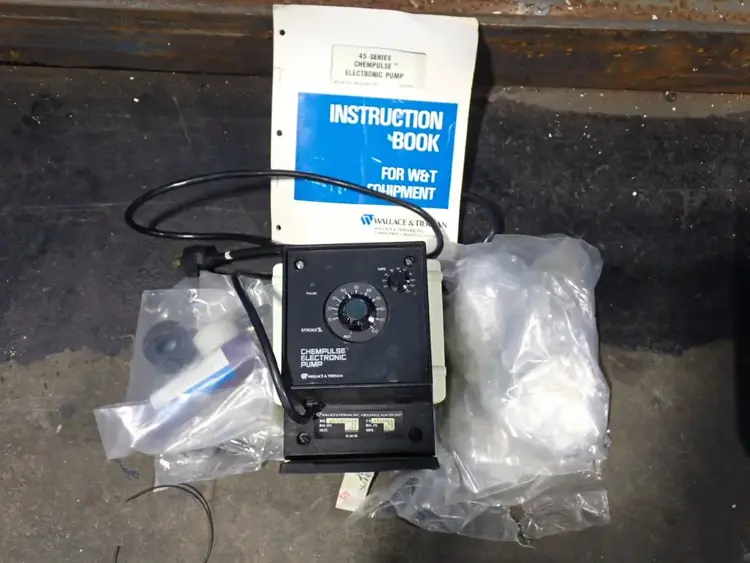 Used WALLACE & TIERNAN 45100/K1M Pumps Ohio US | HGR 24 #900601