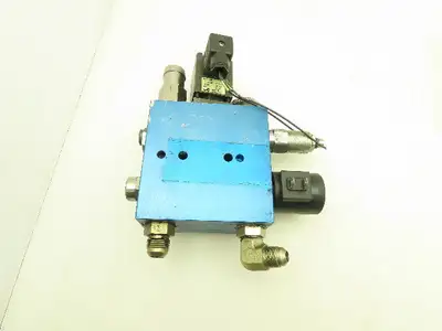 Wandfluh PI45-M40 Proportional Solenoid 24VDC Valve Manifold  Raymond Forklift