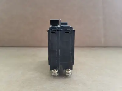 Used SQUARE D QOB250 Switchgears British Columbia CA | Lenmark #1438604
