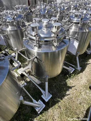 Used Vertical Stainless Steel Tank with Jacket & Casters