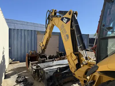 USED 2014 CATERPILLAR 450F