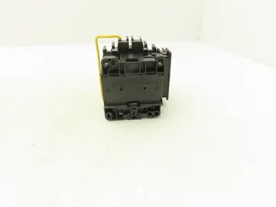 Fuji Electric SC-5-1/V IEC Magnetic Contactor 690VAC 7.5Hp