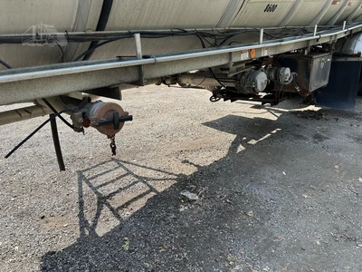 Used 1990 POLAR _UNKNOWN_ Tanker Trailers Indiana US | Lakeshore Equipment Sales #1546590