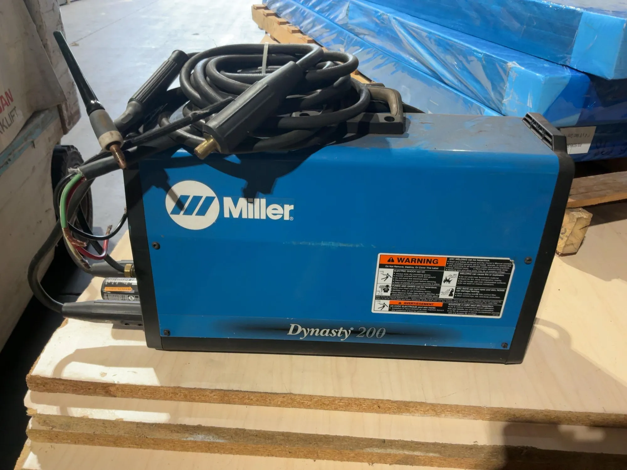 Used MILLER DYNASTY 200 PORTABLE AC/DC TIG AND STICK INVERTER WELDER Tig Welders Michigan US | Miedema Asset Management Group #1424992