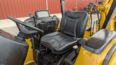 USED 2002 DEERE 110